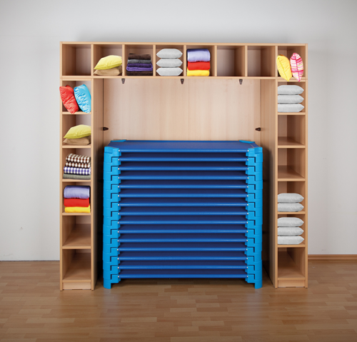 Regal für Bettzeug und Stapelliegen B/H/T: 200x190x60/67 cm, für max. 20 Liegen, 20 Bettzeugfächer